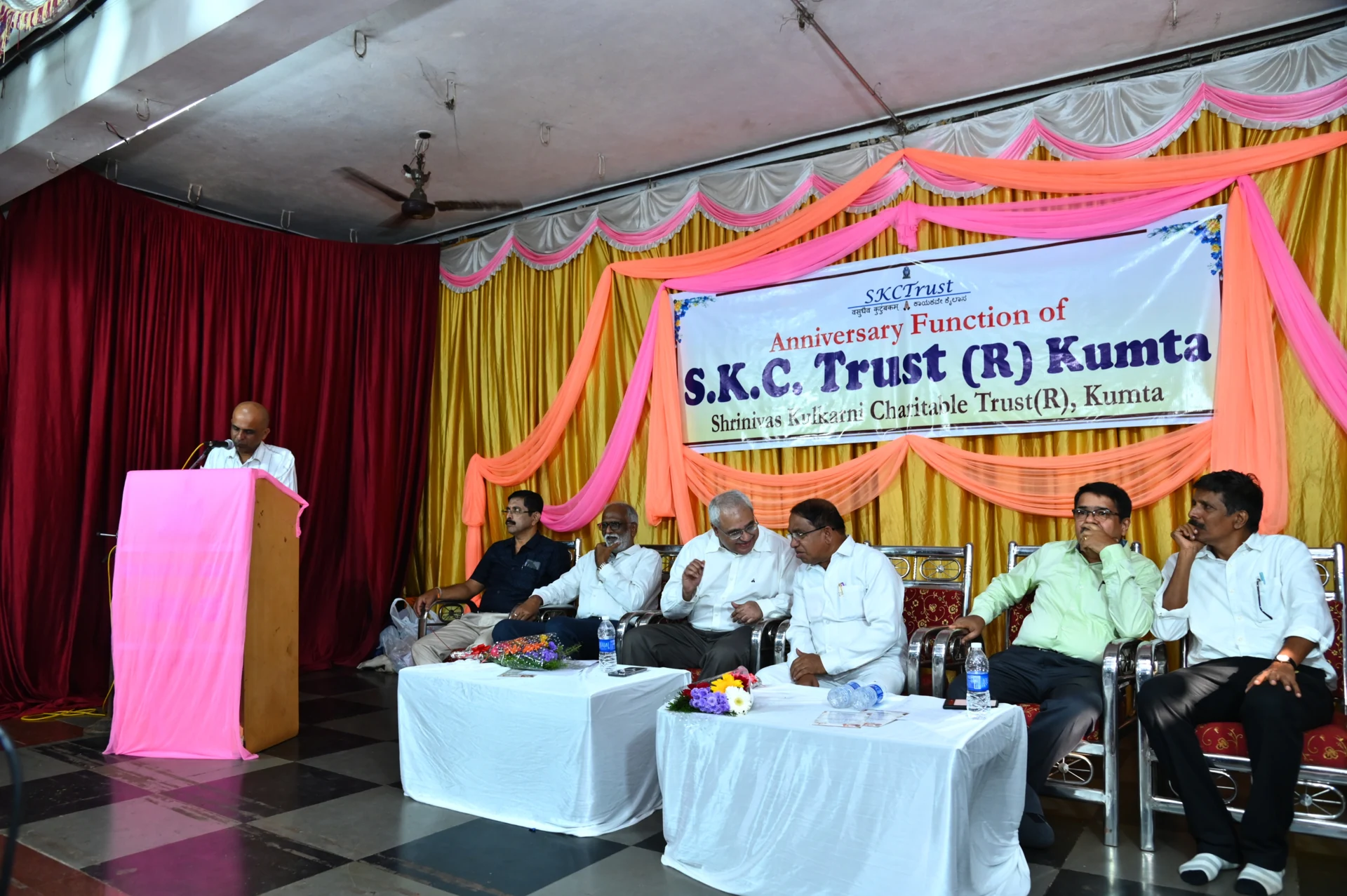 Dr. Prashant Hedge, a Trustee of the SKC Trust, speaks in the 4th anniversary function of the Trust